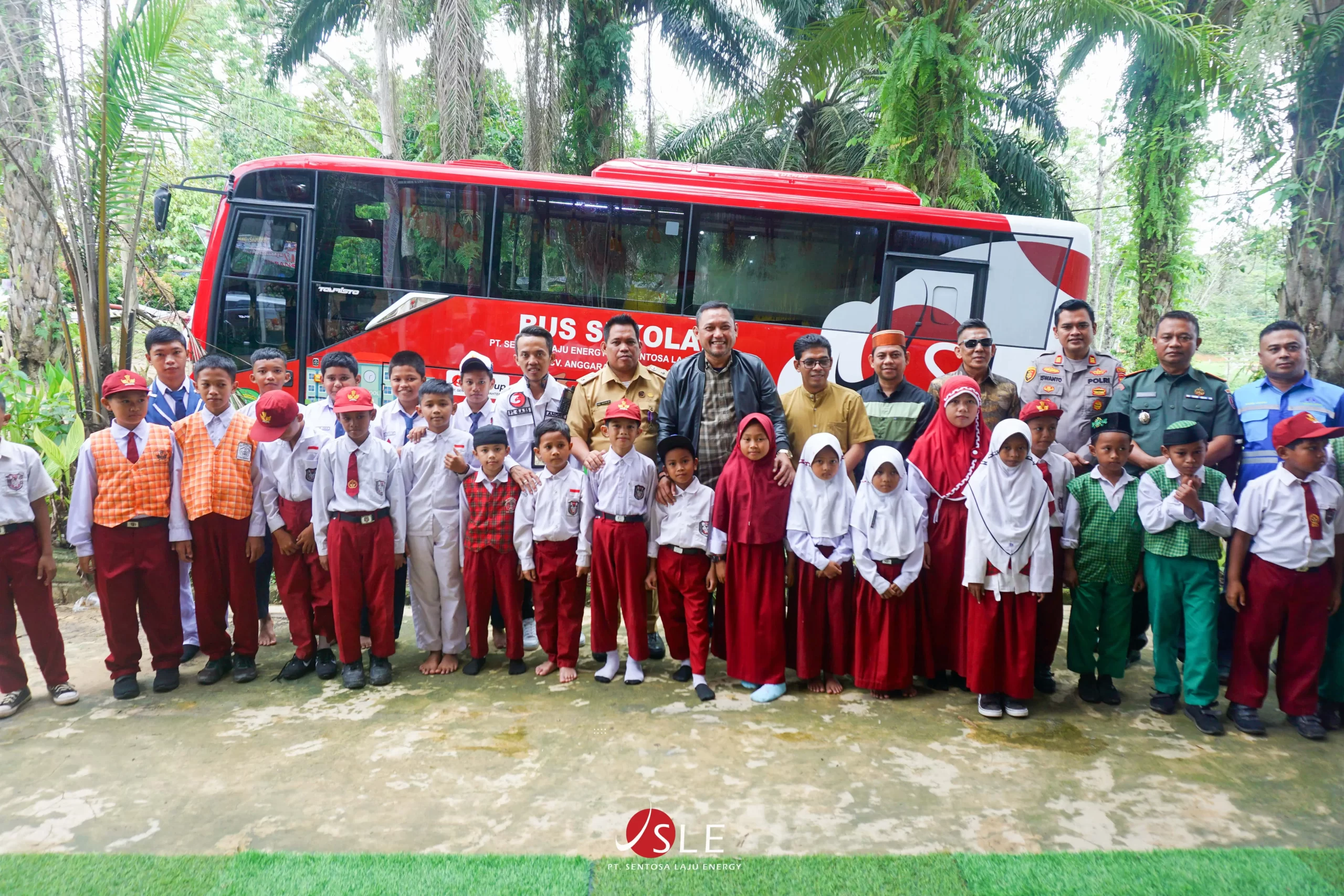 Anak-Anak Loa Janan Kaltim Kini Bisa Nikmati Bus Sekolah Gratis Lewat Sentosa Laju Energy