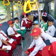 SLE Foundation Penyerahan Bus Sekolah